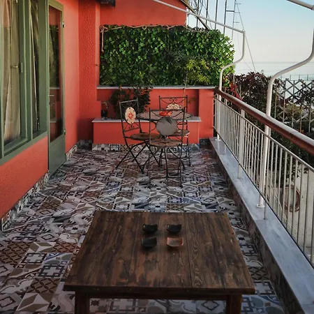 Delmare Warm Penhouse Thessaloniki