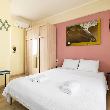 Delmare Warm Penhouse Apartmán *
