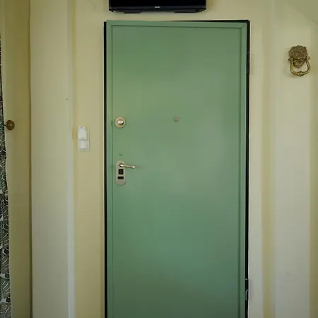 Delmare Warm Penhouse