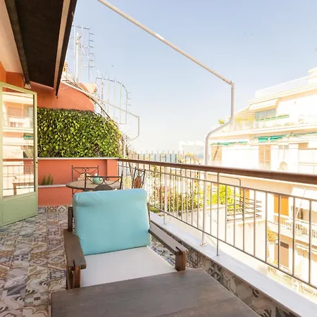 Διαμέρισμα Delmare Warm Penhouse